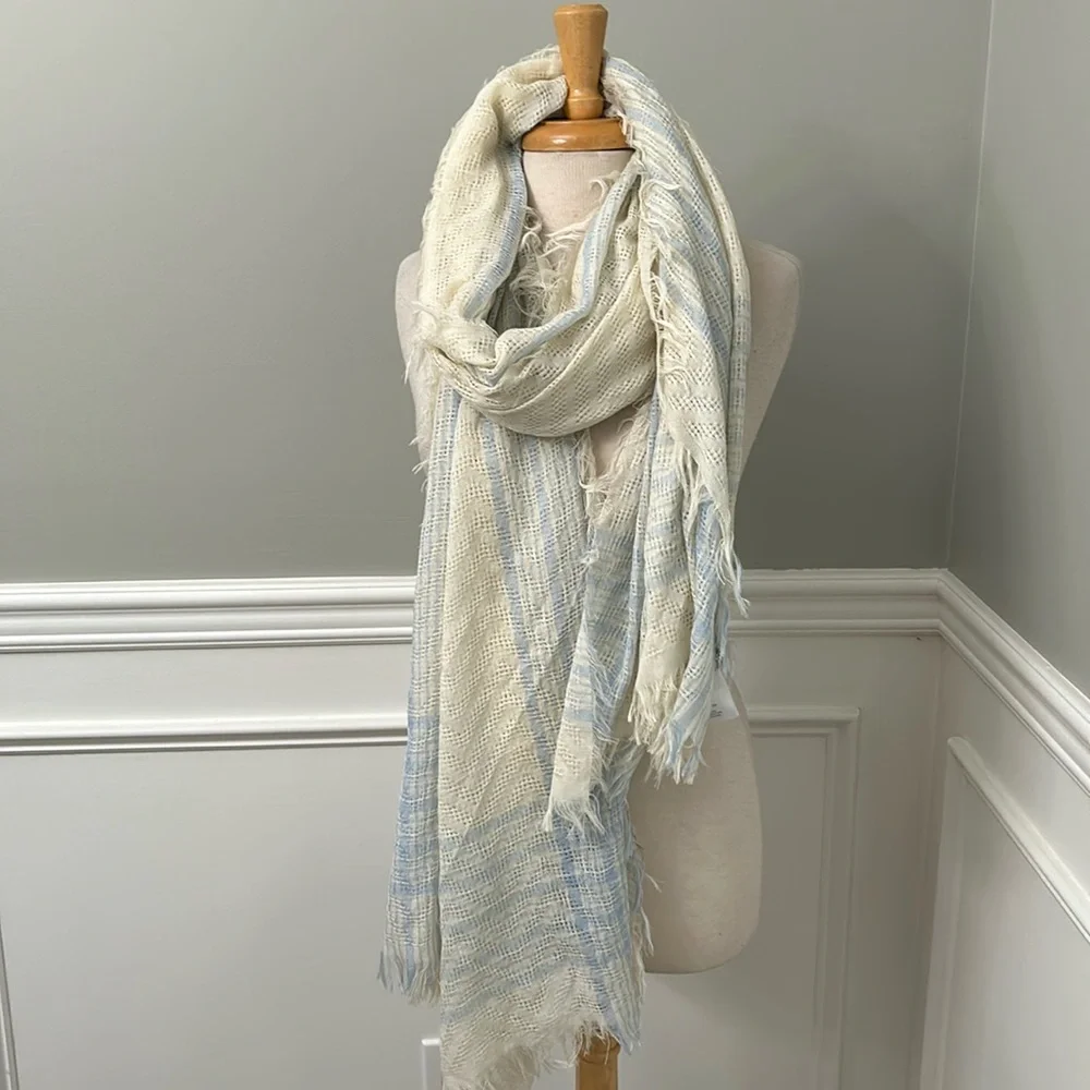 NWOT Free People Oversized Scarf Z309